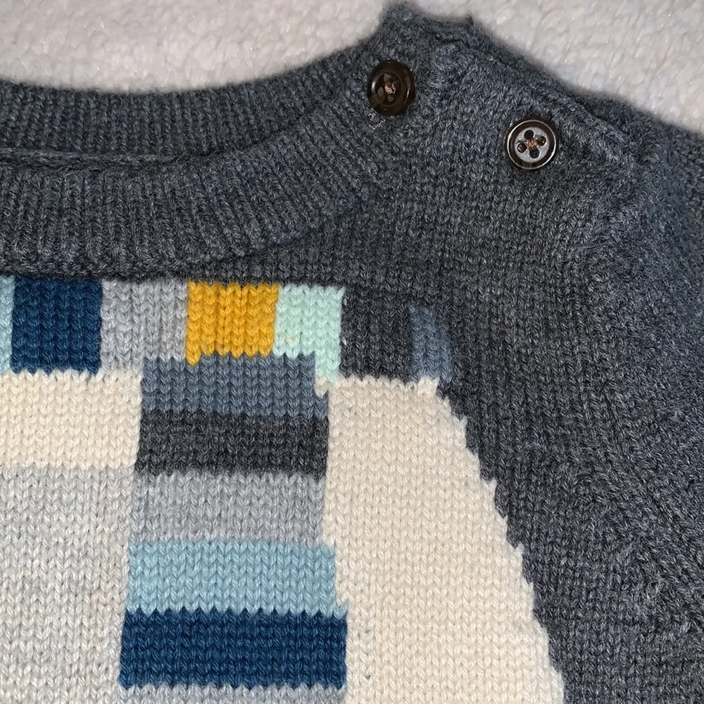Gap 3-6M Baby Boy Gray Polar Bear Sweater EUC💗 - Picture 2 of 8